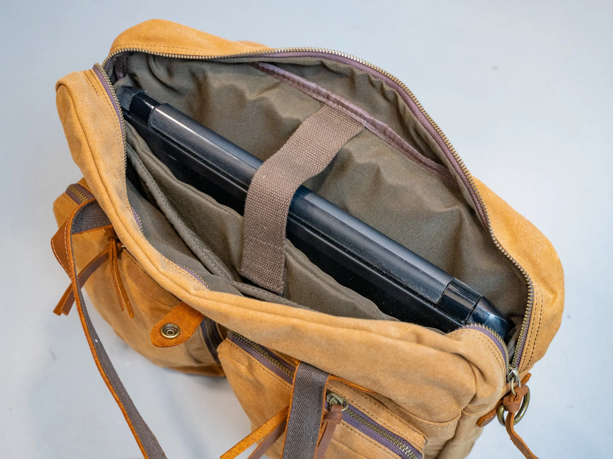 Canvas and Leather Briefcase Marty - Charcoal - Image 5