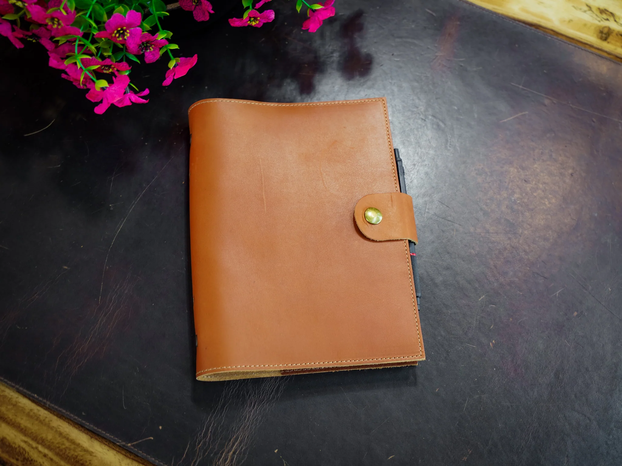 Leather Padfolio with Spiral Refill - Natural - Image 4