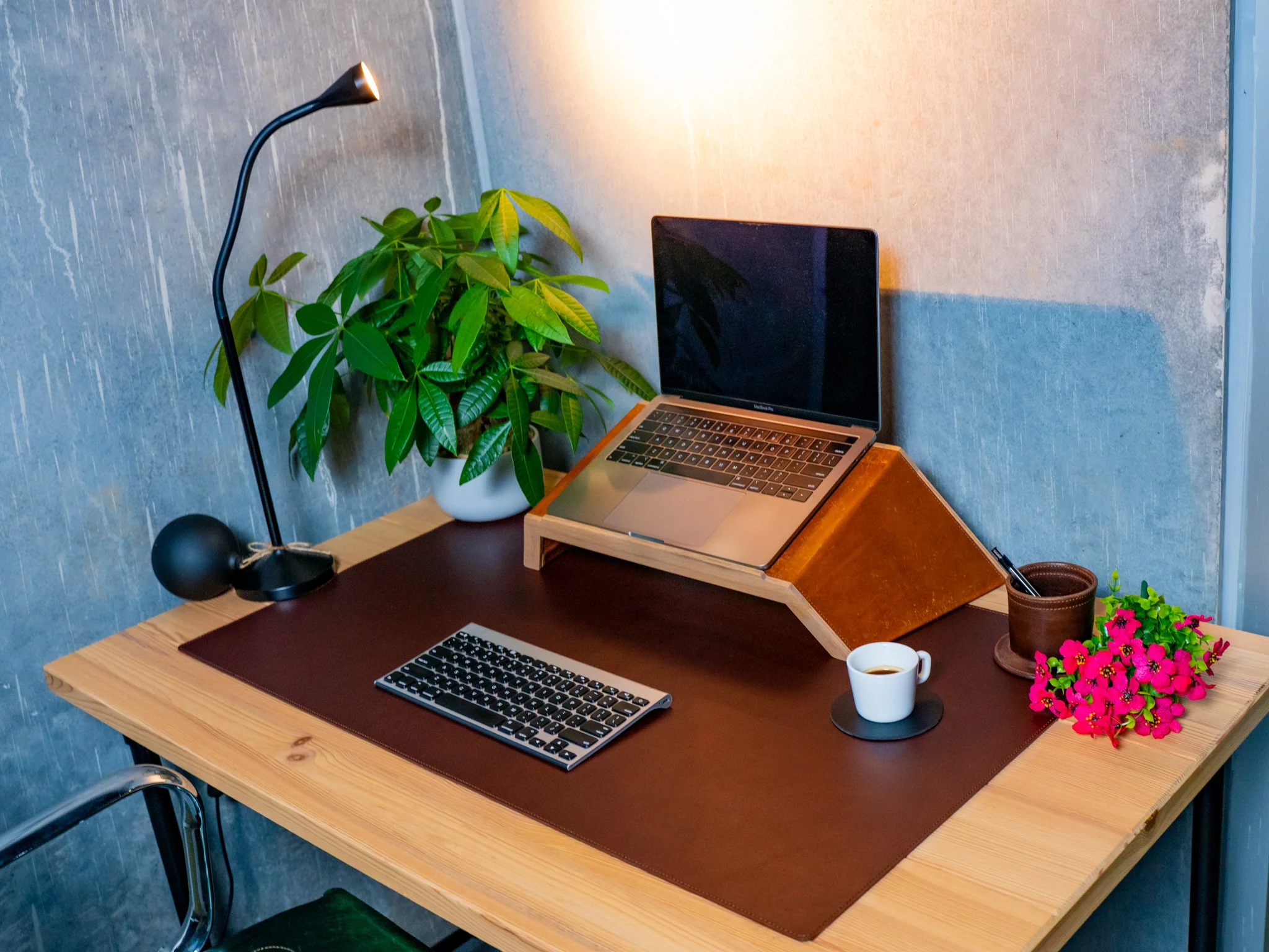 Milwaukee Leather Desk Pad - Chestnut - Image 3