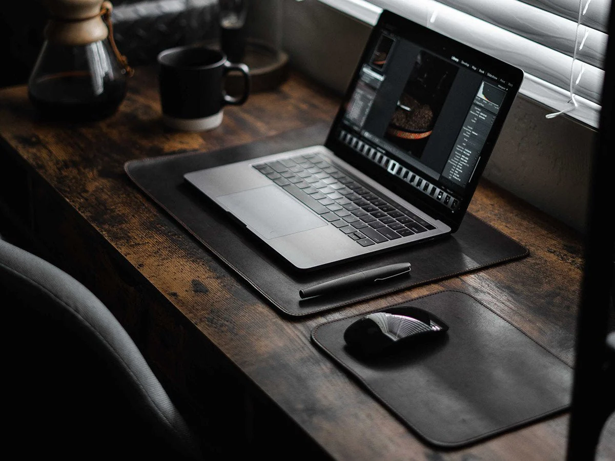 Milwaukee Leather Desk Pad - Chestnut - Image 5