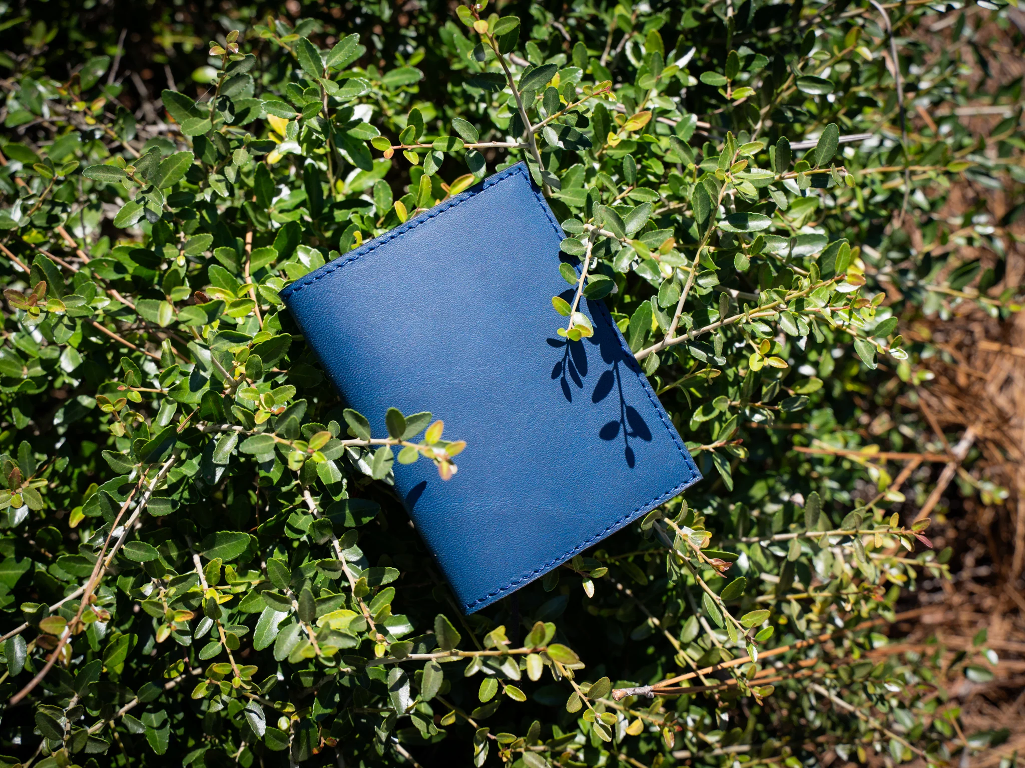 Milwaukee Leather Midori Notebook Cover - Blue - Image 7