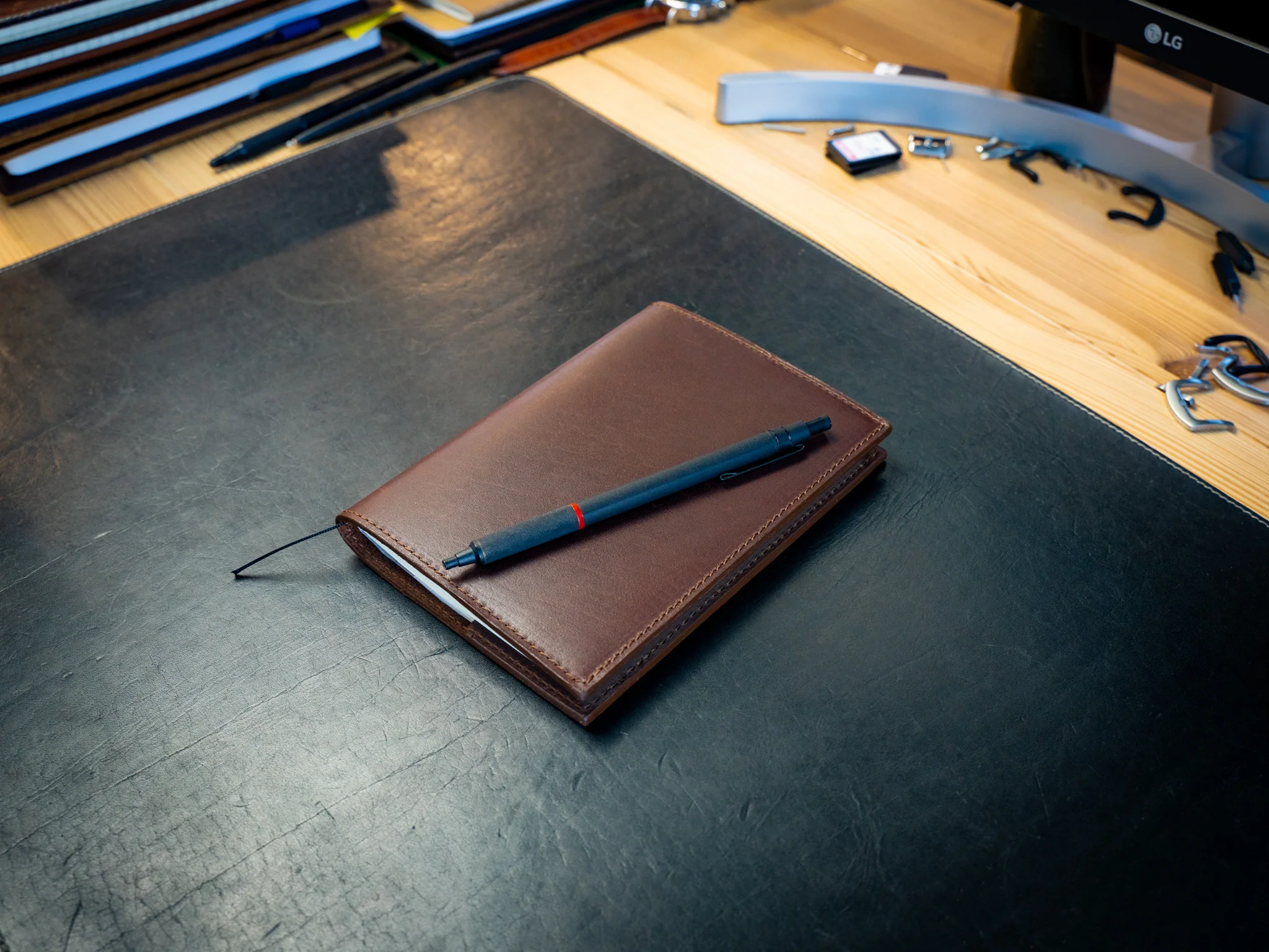 Milwaukee Leather Midori Notebook Cover - Chestnut - Image 8